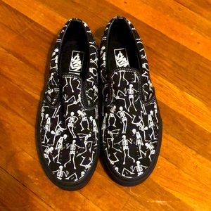 Unique “dancing skull” vans
